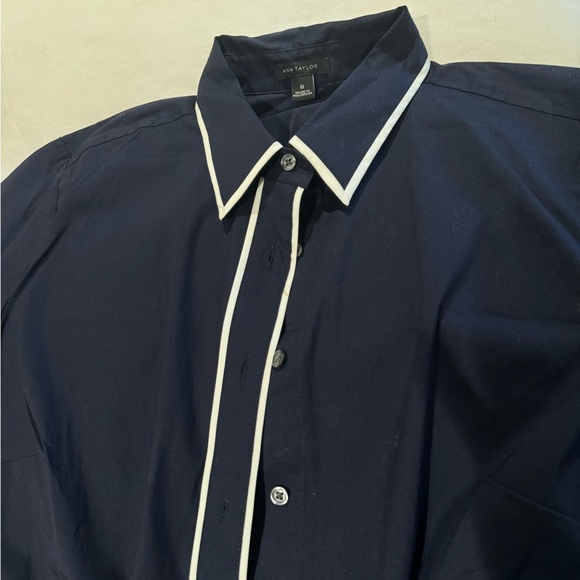 ANN TAYLOR blue contrast tipped perfect shirt - Picture 4 of 6